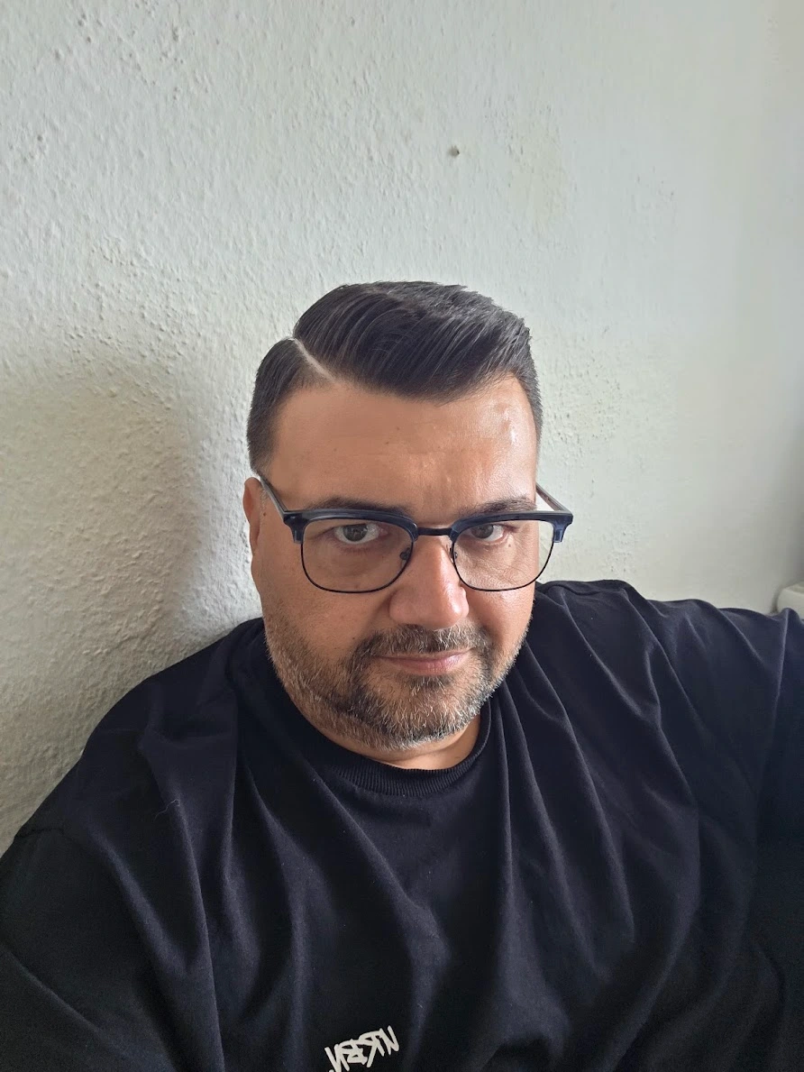 Alex Milev, Klaviertransport und Klavierhandel